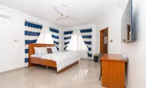 Ashanti Heritage Lodge - Adiebaba