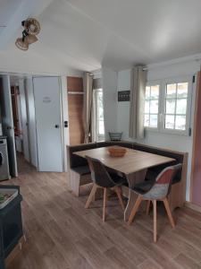 Campings Camping du Nizour : photos des chambres
