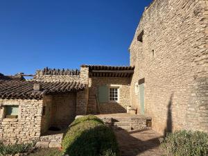 Maisons de vacances Mas traditionnel a Gordes en pleine nature : photos des chambres