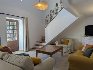 Maisons de vacances Mas traditionnel a Gordes en pleine nature : photos des chambres