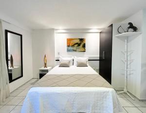 Flat Vista Mar em Ponta Negra para até 4 pessoas