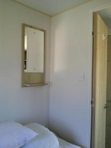 Kingfisher New Horizon KF 8 Berth heated Close to site entrance