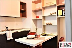 HomeLovers Two room Porta Venezia MM1