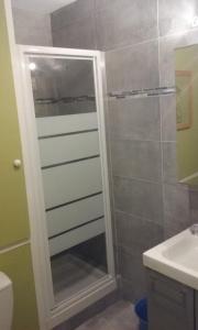 Appt F2 à 200m du lac situé plein sud -vue lac