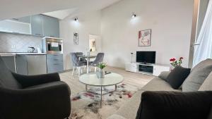 One-Bedroom Apartment with Balcony room in Apartments Teodo