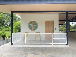 อุ่นไอดิน Home Stay