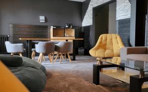 Hotels Logis Hotel et Spa Chez Camillou : photos des chambres