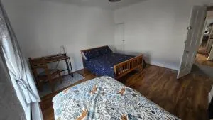 3 double bedroom Dog-friendly central town-house - Brockhurst