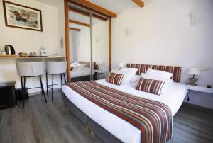 Hotels Hotel Les Prateaux : photos des chambres