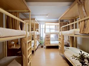 Au Luna Bangkok Hostel