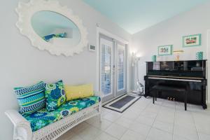 Heated Pool, Lanai, Grill and Games - Villa Sandy Cheeks - Roelens Vacations