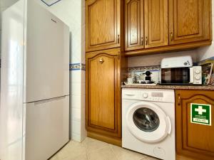Sun & Terrace Tavira Escape - 10 mins City Center - 2 mins Train Station - Quiet