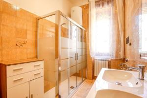Milazzo Apartment with additional shower in Garden img18