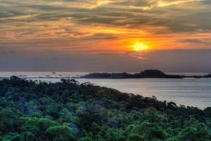 18A Perfect 2 Bedroom with Ocean and Jungle Views