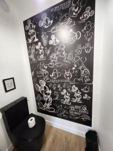 Mickey Mhouse, Centre ville, 10 Disneyland