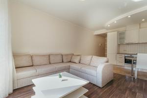 Modern Flat near City Center with Parking, Smart TV & Wi-Fi