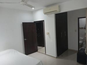 Family-friendly apartment near the beach