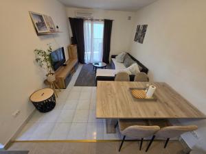 Apartmani Komatina Đenovići 2