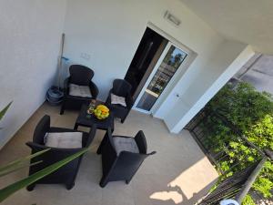 Apartmani Komatina Đenovići 2