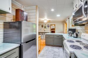 Walk to Water Lake O the Pines Cabin