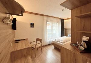 Single Room room in Hotel Crystal