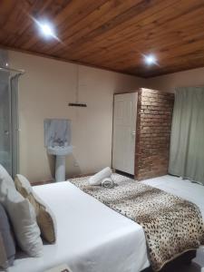 Guest Lodge on the Edge