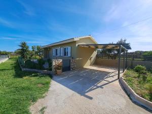 Solomos family house