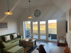 Luxurious Cabin with Hot Tub on the NC500 - Thrumster Lodges - Lybster