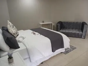 Hippo Head Resort - Хлухлуве