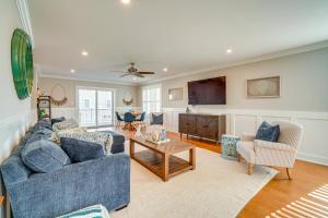 Close to Brigantine Beach Home with 2 Decks