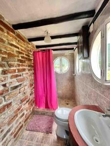 Hermoso y único chalet Duplex en Guarame, full equipo, con piscina privada y vistas a tan solo 2 minutos de playa Guacuco