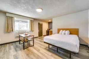 1 Mi to Lake Huron Beaches Quiet Studio Apartment - Port Huron