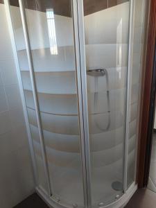 Appartements Appartement T4 a l-etage d-une villa avec piscine et jardin : photos des chambres