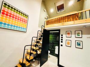 Hackney Central Studios - NO 19 - Vibrant City Getaway