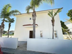 Villa Coconuts - Nissi Beach - Ubytování bez kategorie ve městě Ayia Napa