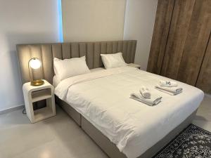 201 Lux Suite Tower206