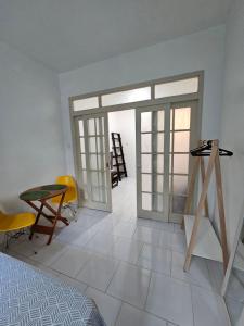 Baixo Copacabana Rua Bolívar