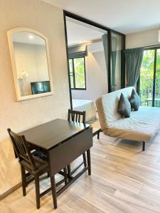 Condo of Light Swimming Pool