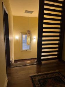 Nice cozy villa in Beverly Hills quiet area