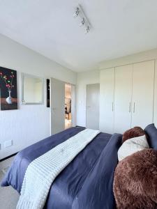 Broadacres Apartment