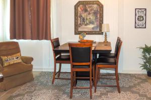 Sneads Ferry Vacation Rental Studio w Water Views