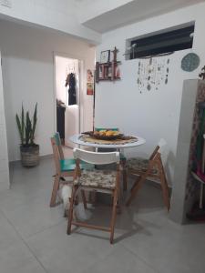 Apto Na Praia do Tombo a 100m (3min) da Areia