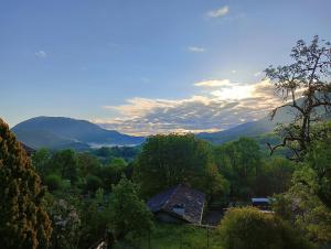 Duplex spacieux avec piscine