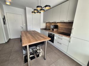 Appartements Residence Les Jardins Du Petit Port - Chic et Cosy pour ce beau 2 pieces ! MAE-6851 : photos des chambres