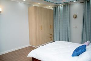 NearEden elegant Home