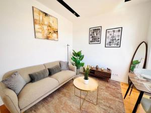The Morais House