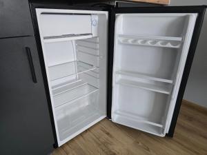 COBBY noclegi Mrowino