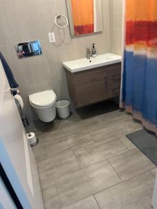 Luxury in Little Italy 2 Bedroom Private Balcony