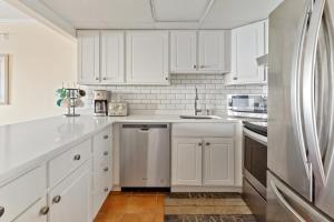 Spacious 2-Bedroom Condo on 43rd Street Perfect for Families in Ocean City