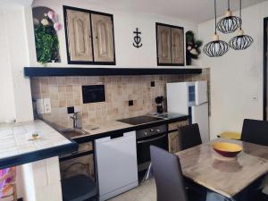 Appartements Residence Ccamt38-aigues Mortes - Appart coeur Camargue Aigues mortes T2 MAE-5361 : photos des chambres